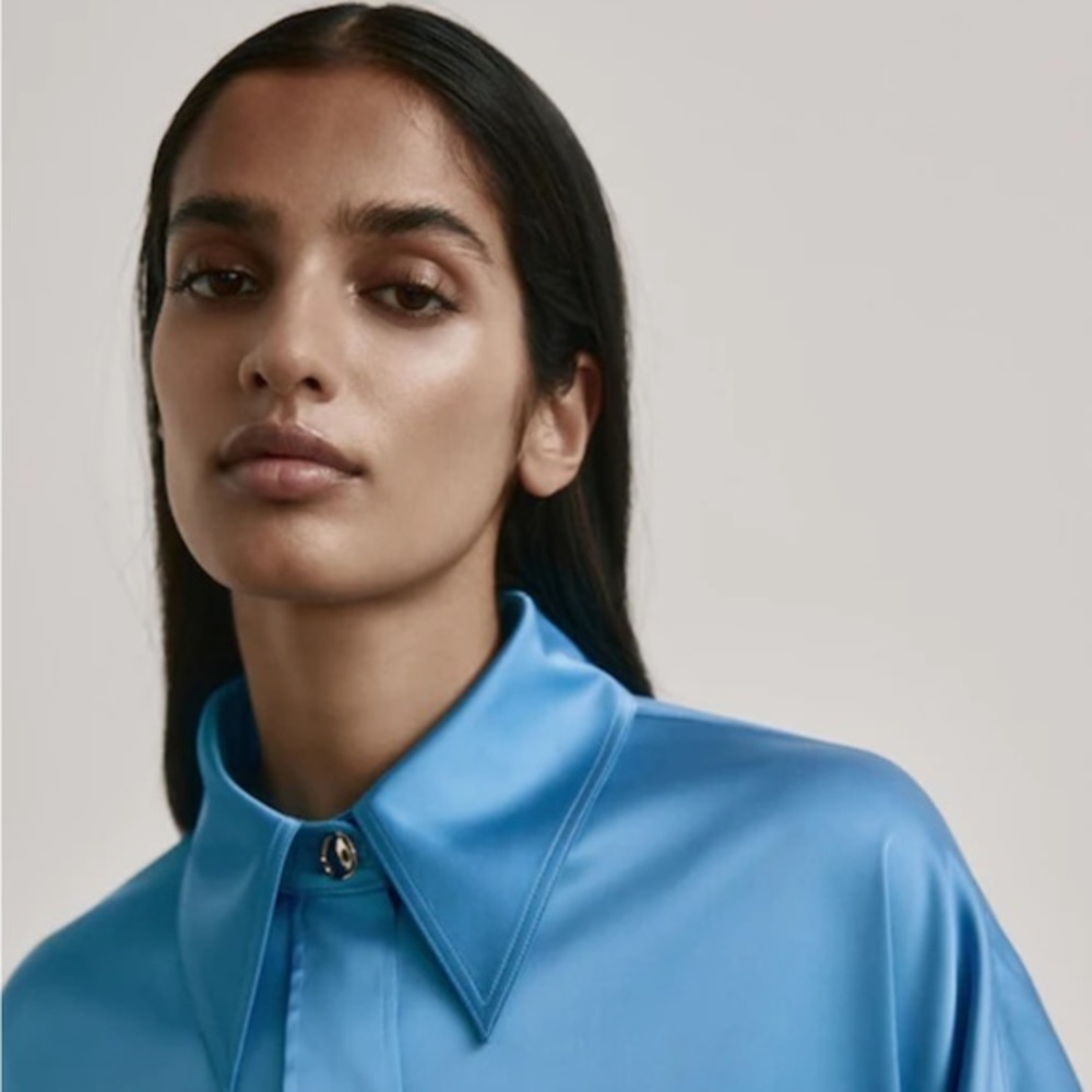 Massimo Dutti Blue Satin Blouse - Picture 4 of 11